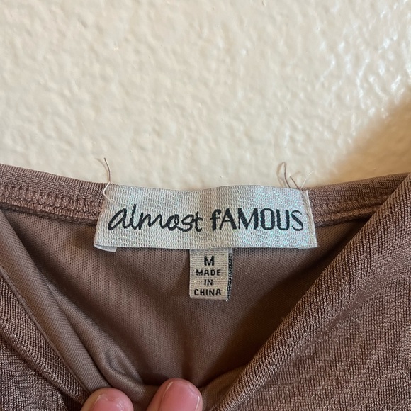 Brown dress - Picture 3 of 3